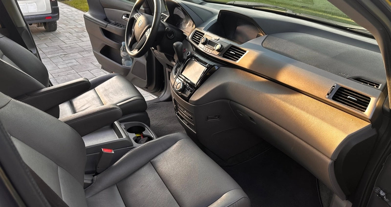 Honda Odyssey cena 78000 przebieg: 160000, rok produkcji 2016 z Mielec małe 106
